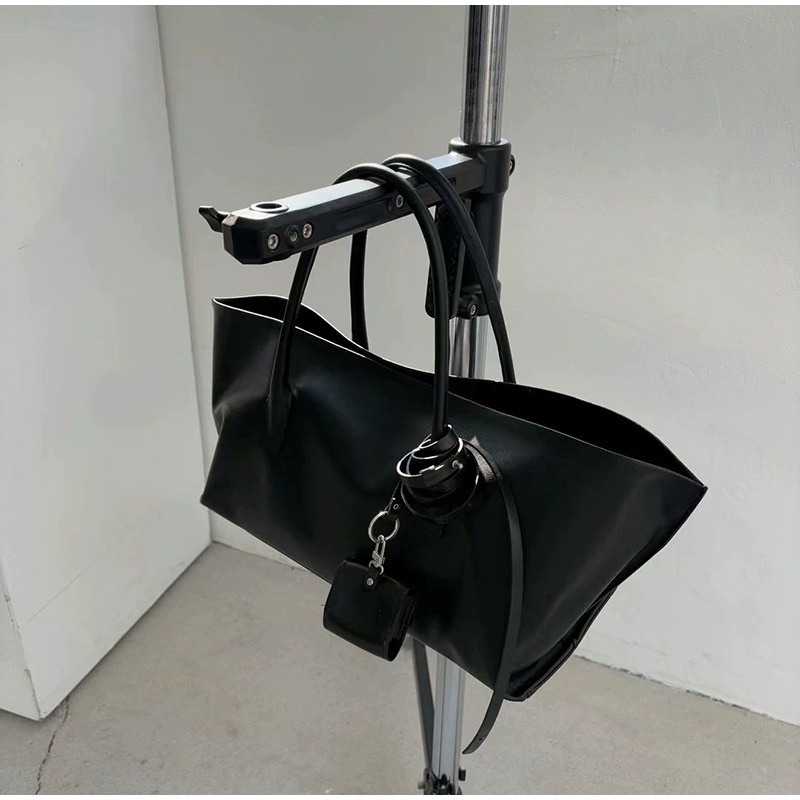 Ruime, zachte PU-leren handtas - Leather Work Handbags recensie en prijs