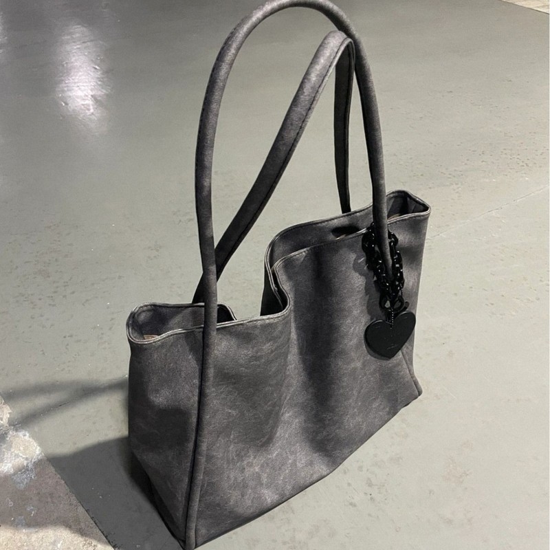 De nieuwe hartvormige hanger-t - Leather Work Handbags recensie en prijs